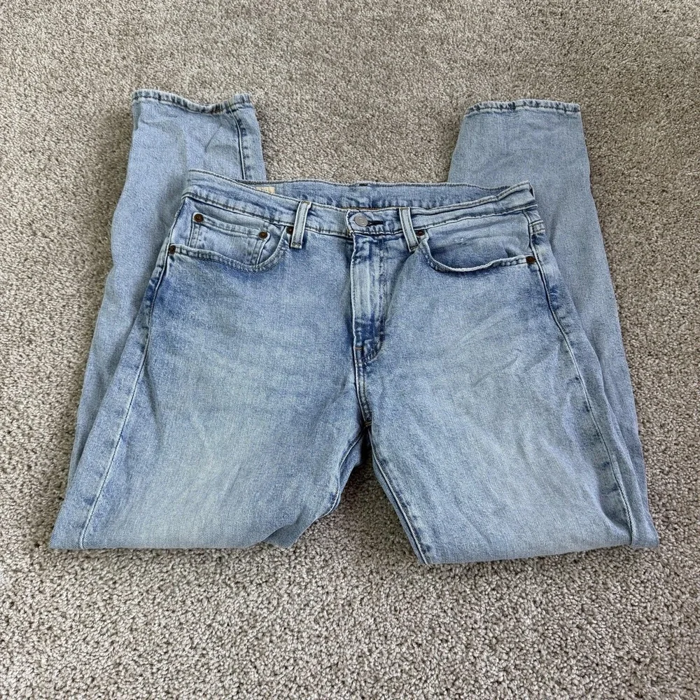 Levis 502 Premium Jeans Mens 33x32 Light Wash Blue Denim Regular Straight